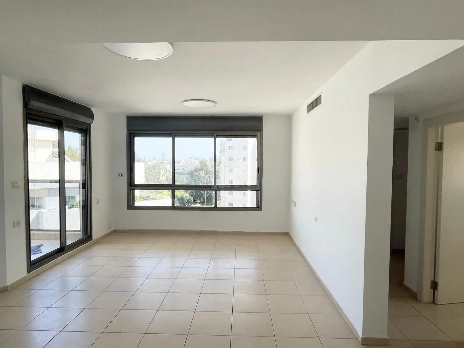 דירה 3.5 חדרים בתל ברוך צפון – תמונה 4 מתוך 7