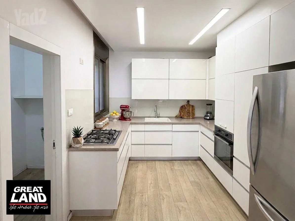 דירה 5 חדרים בתל ברוך צפון – תמונה 2 מתוך 4